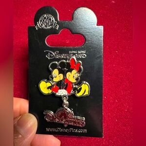 Disney Mickey and Minnie Mouse Pin Tokyo Exclusive pin
